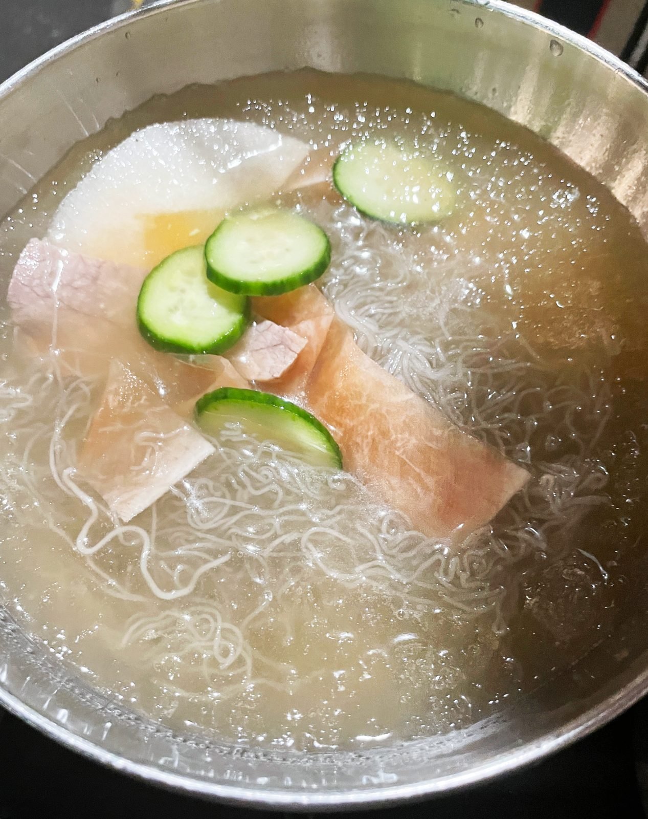 Mul-naengmyeon cold noodles