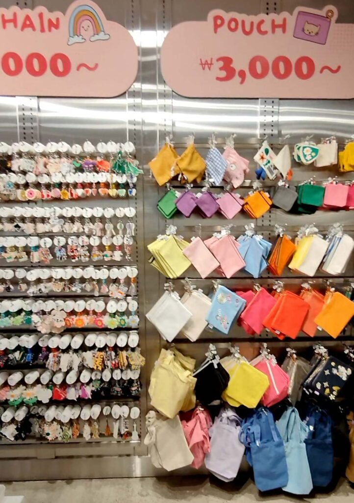 MIMILINE Myeongdong chain pouch price 3000 won accessories