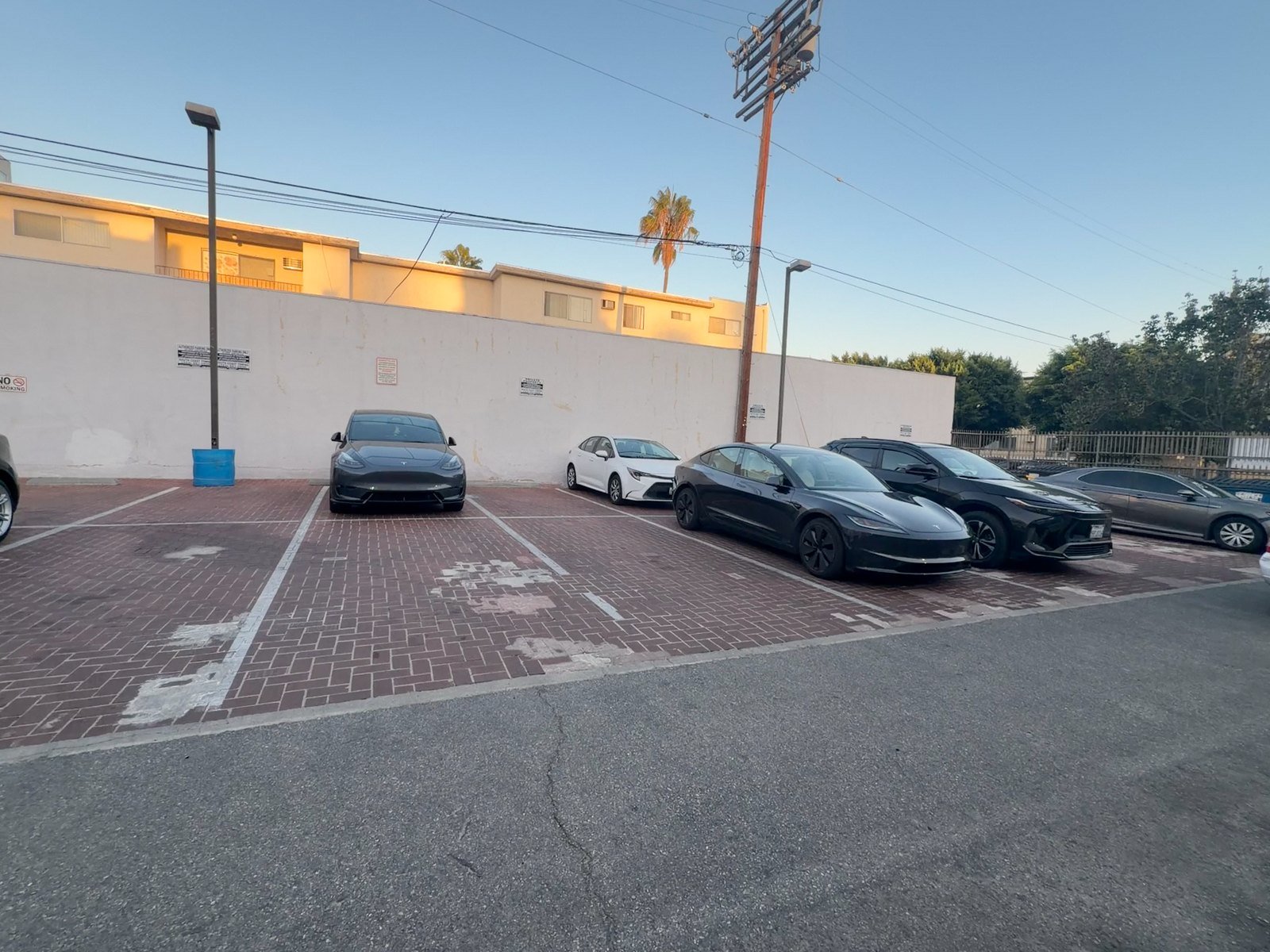 Open parking lot beside the plaza that houses Fei Xiang Gong in Los Angeles Koreatown
