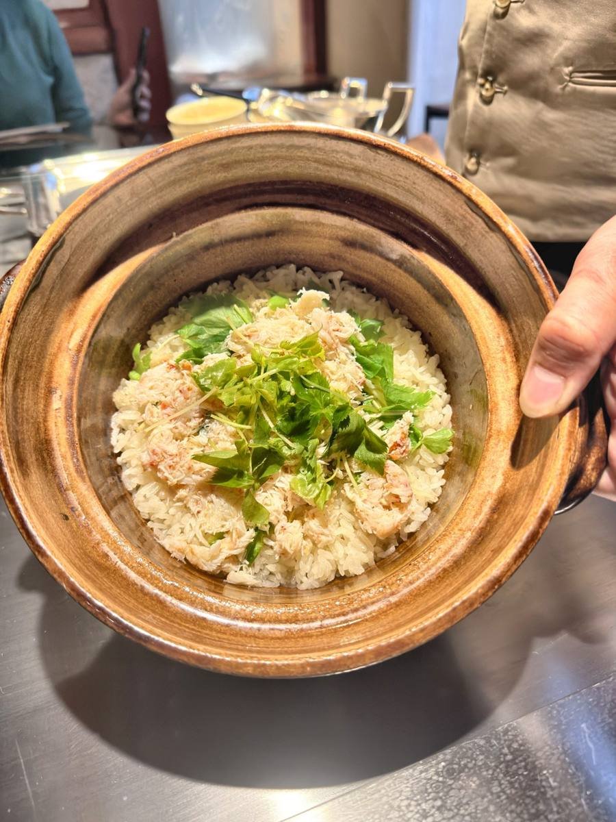 Tokyo Ginza Ukai-tei crab rice cooked in a clay pot